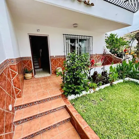 Benajarafe Casa Playa Y Piscina מאלגה