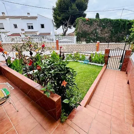 בית נופש Benajarafe Casa Playa Y Piscina מאלגה