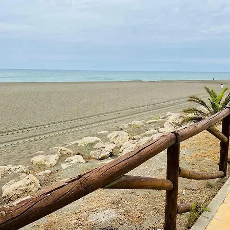 Benajarafe Casa Playa Y Piscina * מאלגה