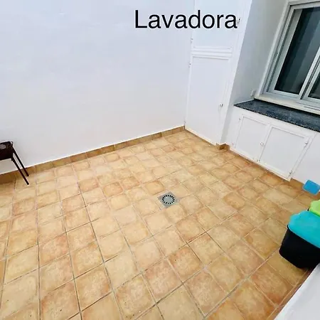 בית נופש Benajarafe Casa Playa Y Piscina *