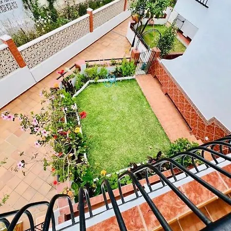 בית נופש Benajarafe Casa Playa Y Piscina *